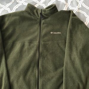 Men’s Columbia fleece jacket-olive green